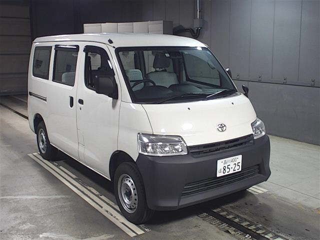 2275 Toyota Town ace van S403M 2022 г. (JU Gifu)